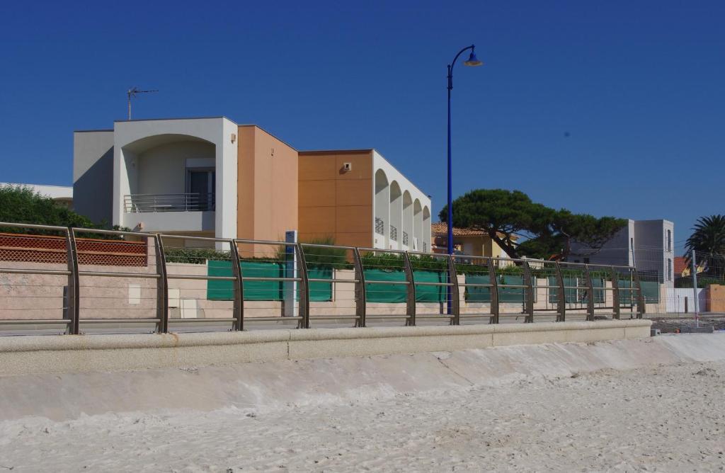 Les Stoechades Aparthotel Hyeres Exterior photo