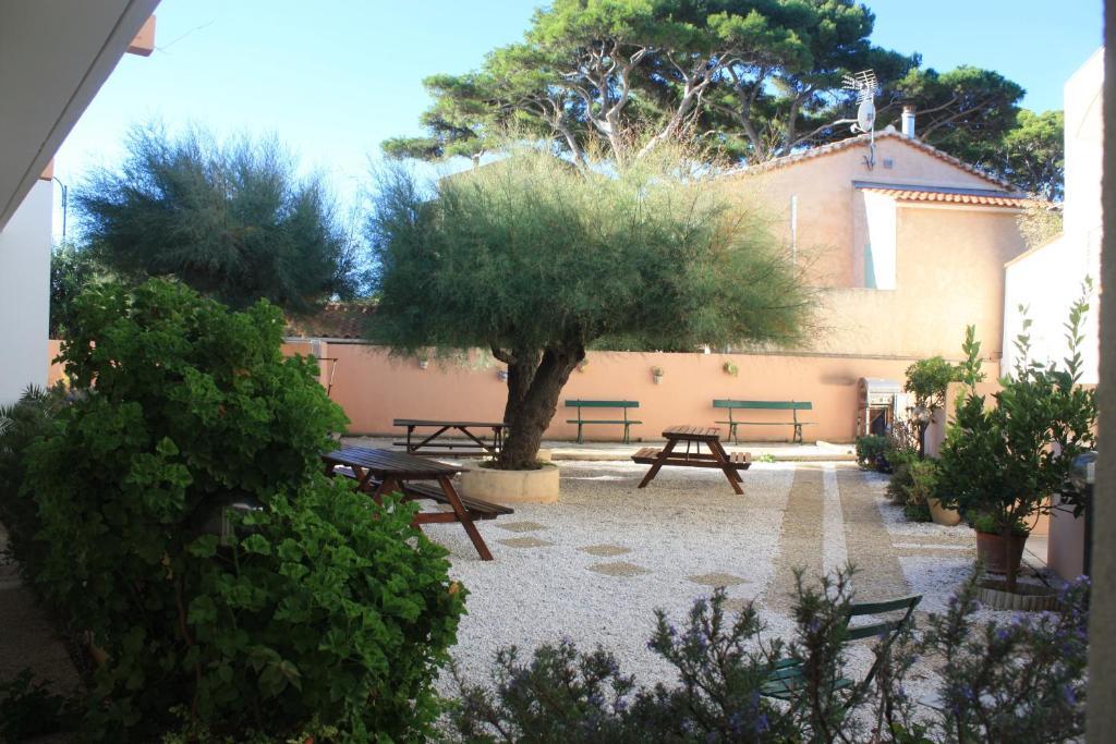 Les Stoechades Aparthotel Hyeres Room photo